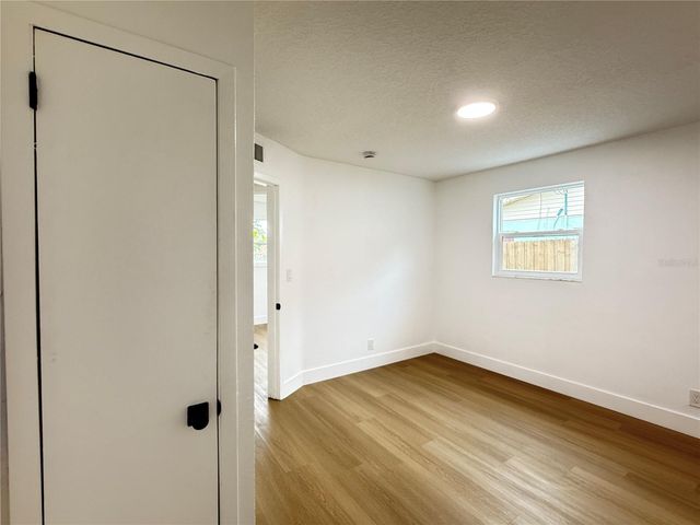 416 PLUMOSA AVENUE, Port Orange, FL 32127