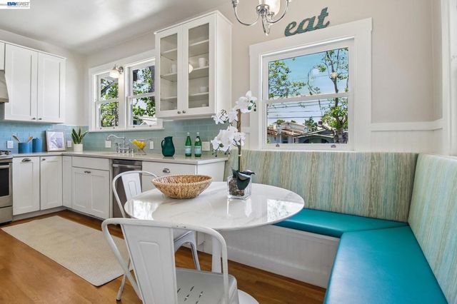 1344 Saint Charles St, Alameda, CA 94501