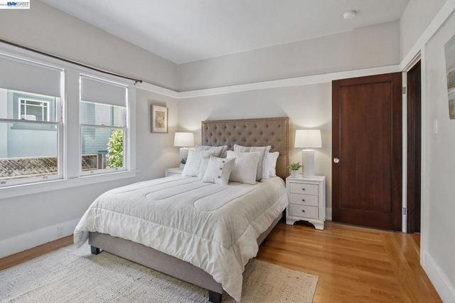 1344 Saint Charles St, Alameda, CA 94501