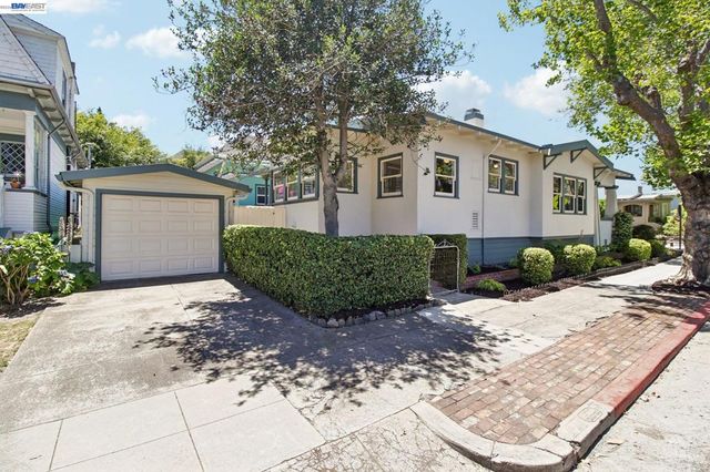 1344 Saint Charles St, Alameda, CA 94501