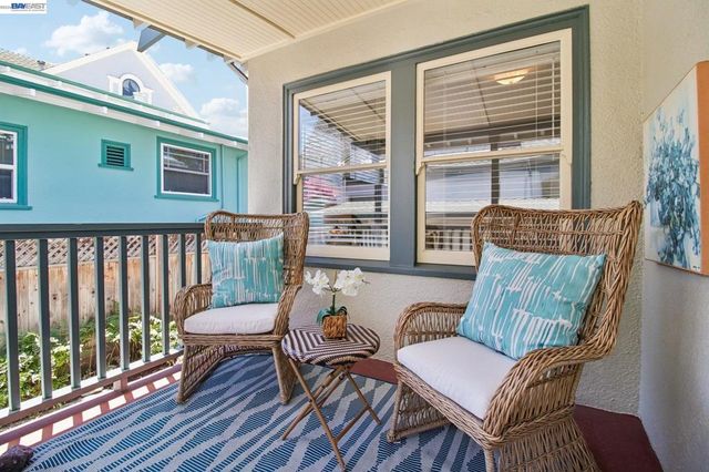 1344 Saint Charles St, Alameda, CA 94501