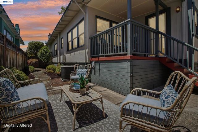 1344 Saint Charles St, Alameda, CA 94501