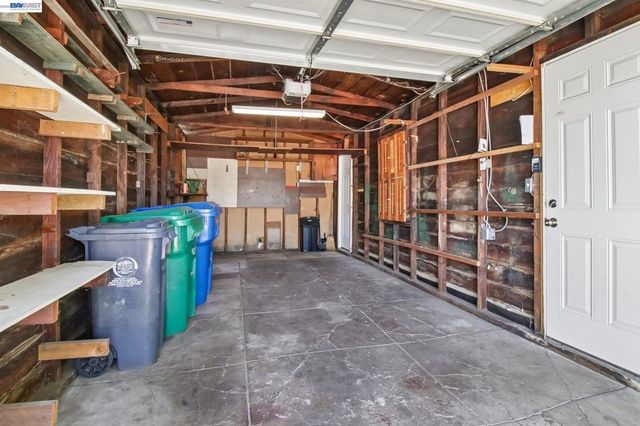 1344 Saint Charles St, Alameda, CA 94501