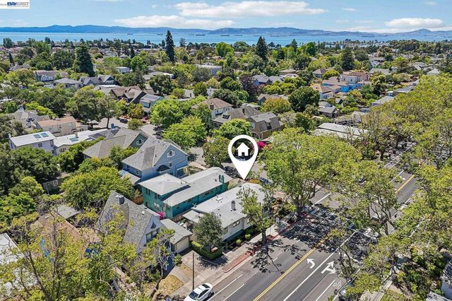 1344 Saint Charles St, Alameda, CA 94501