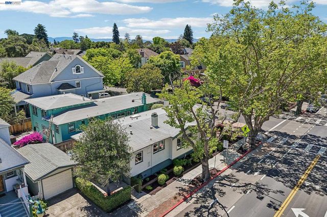 1344 Saint Charles St, Alameda, CA 94501