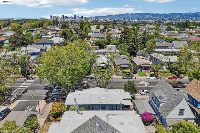 1344 Saint Charles St, Alameda, CA 94501