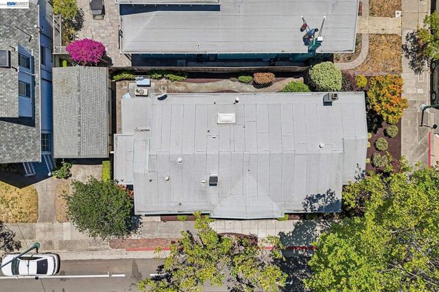1344 Saint Charles St, Alameda, CA 94501