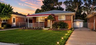 27374 Townsend Avenue, Warren, MI 48092