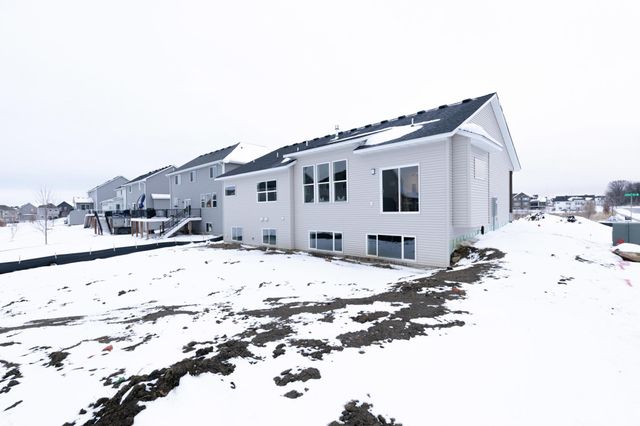 8006 201st Street W, Lakeville, MN 55044