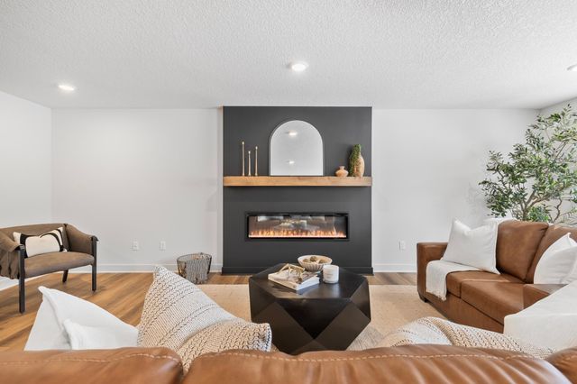 8006 201st Street W, Lakeville, MN 55044