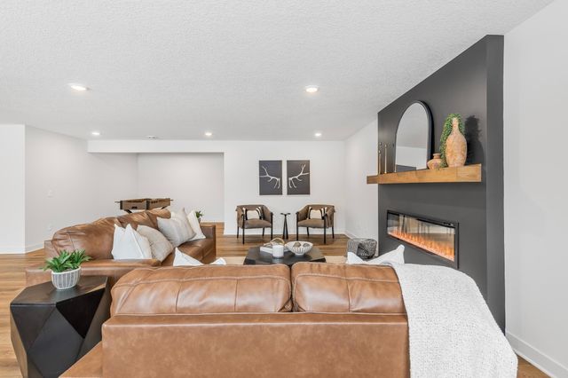 8006 201st Street W, Lakeville, MN 55044