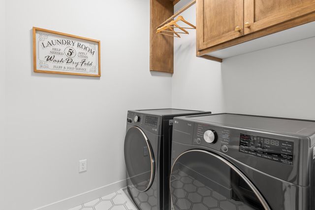 8006 201st Street W, Lakeville, MN 55044