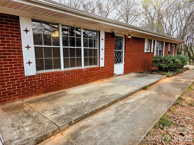 40617 Old Cottonville Road, Norwood, NC 28128