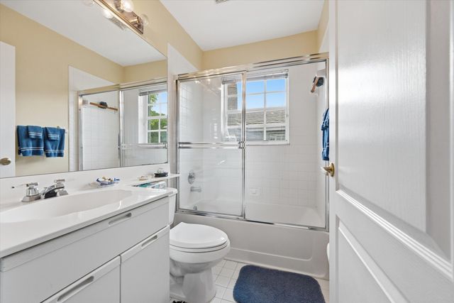 10112 Andover Coach Circle B2, Lake Worth, FL 33449