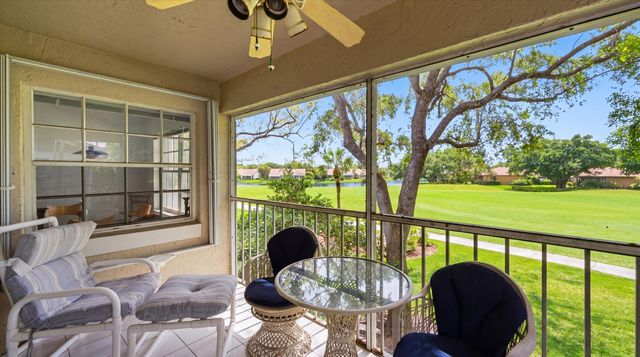 10112 Andover Coach Circle B2, Lake Worth, FL 33449