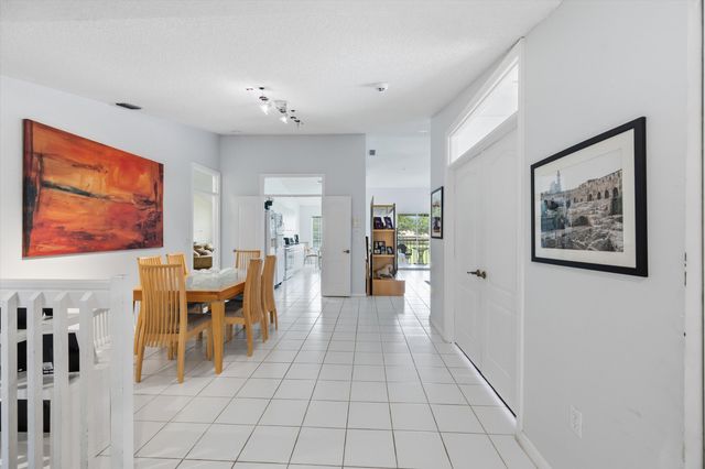 10112 Andover Coach Circle B2, Lake Worth, FL 33449