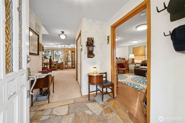 5318 W Tapps Drive E, Lake Tapps, WA 98391