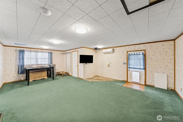 5318 W Tapps Drive E, Lake Tapps, WA 98391