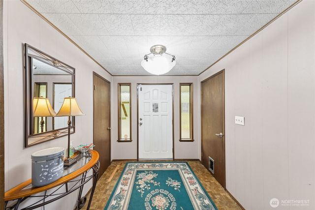 5318 W Tapps Drive E, Lake Tapps, WA 98391