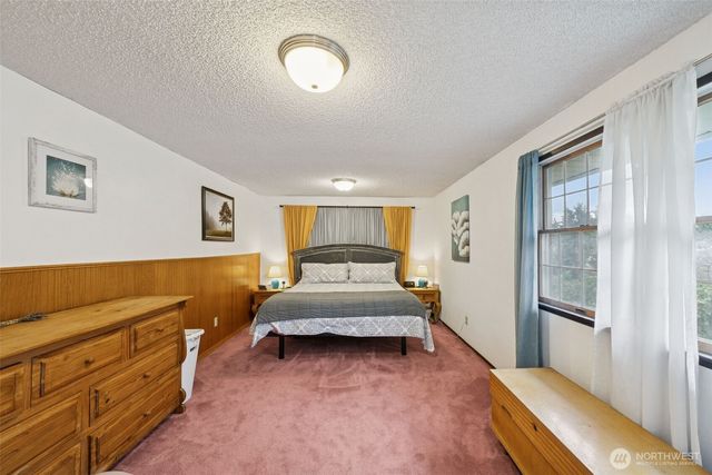 5318 W Tapps Drive E, Lake Tapps, WA 98391