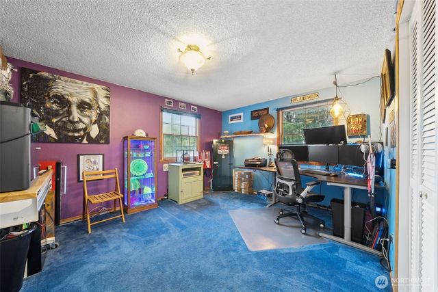 5318 W Tapps Drive E, Lake Tapps, WA 98391