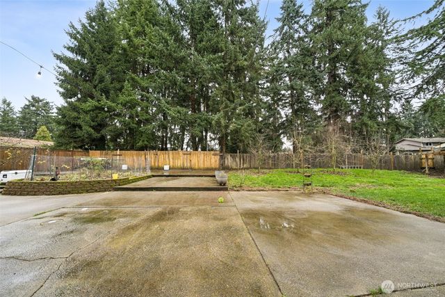 5318 W Tapps Drive E, Lake Tapps, WA 98391