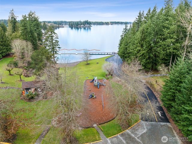 5318 W Tapps Drive E, Lake Tapps, WA 98391