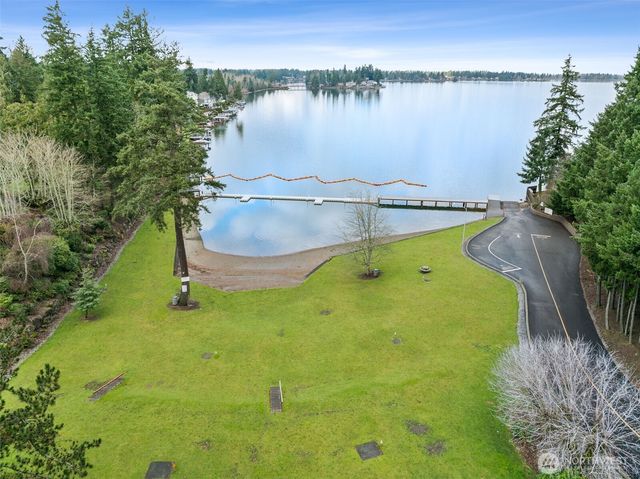 5318 W Tapps Drive E, Lake Tapps, WA 98391