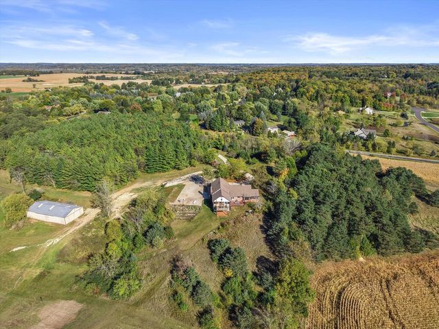 7165 Town Line ROAD, West Bend, WI 53090