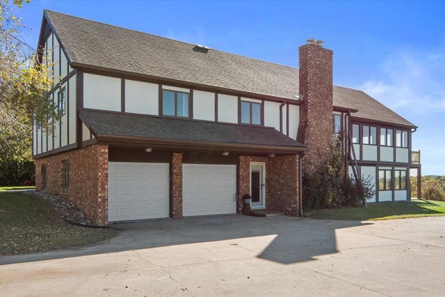 7165 Town Line ROAD, West Bend, WI 53090