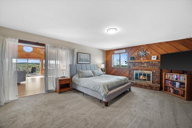 7165 Town Line ROAD, West Bend, WI 53090