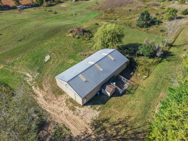 7165 Town Line ROAD, West Bend, WI 53090