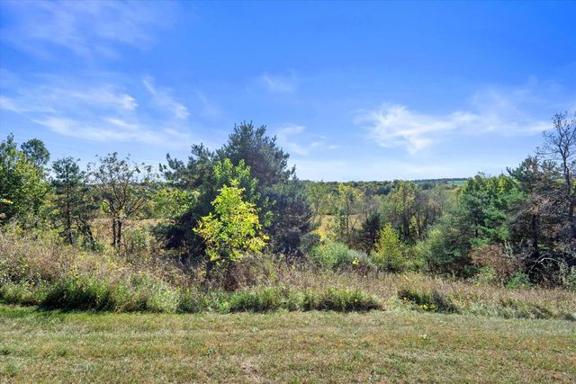 7165 Town Line ROAD, West Bend, WI 53090