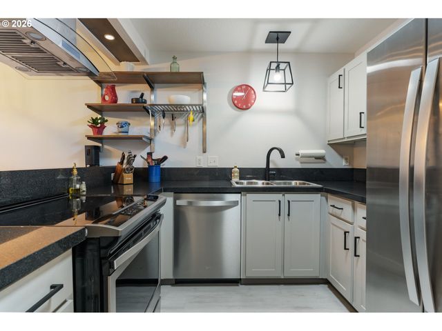 4694 W POWELL Blvd 139, Gresham, OR 97030