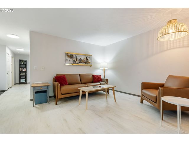 4694 W POWELL Blvd 139, Gresham, OR 97030