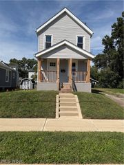 705 Moraine Avenue, Akron, OH 44310
