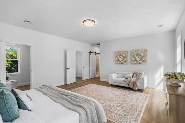 126 Maple St, West Boylston, MA 01583