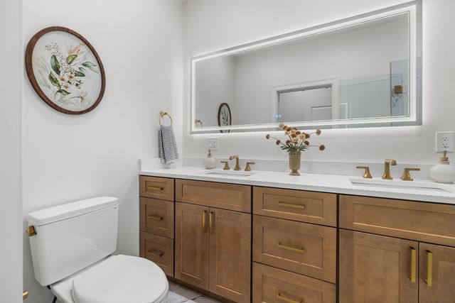 126 Maple St, West Boylston, MA 01583
