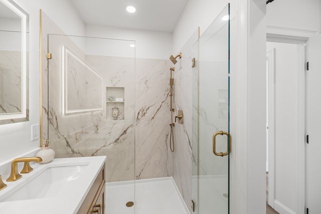 126 Maple St, West Boylston, MA 01583