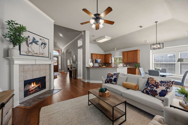 403 Pleasant Run, Murphy, TX 75094