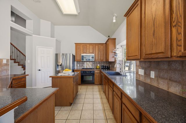 403 Pleasant Run, Murphy, TX 75094