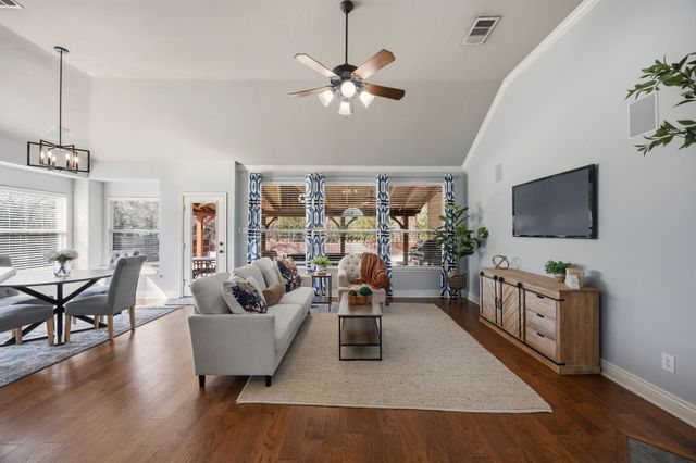 403 Pleasant Run, Murphy, TX 75094