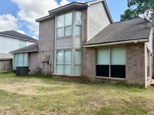16307 Leamington Lane, Houston, TX 77095