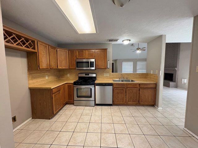 16307 Leamington Lane, Houston, TX 77095