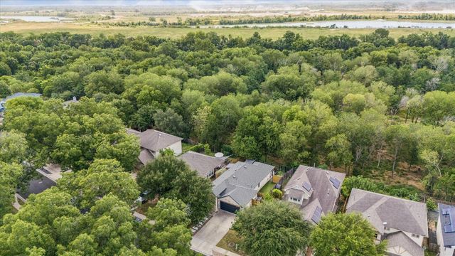 7104 Bay City BND, Austin, TX 78725