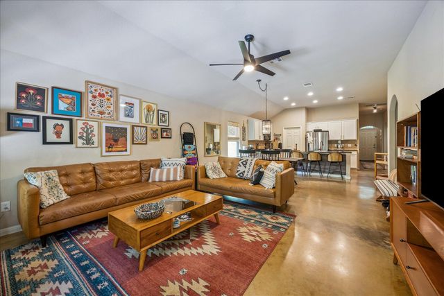7104 Bay City BND, Austin, TX 78725