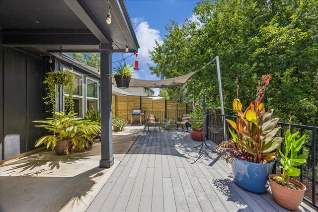 7104 Bay City BND, Austin, TX 78725