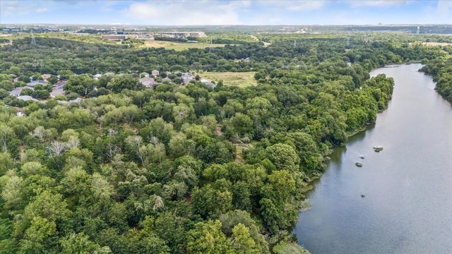 7104 Bay City BND, Austin, TX 78725