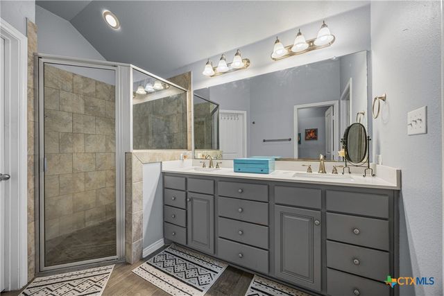 1701 Meadow Lane, Lockhart, TX 78644