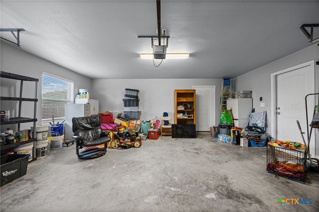 1701 Meadow Lane, Lockhart, TX 78644